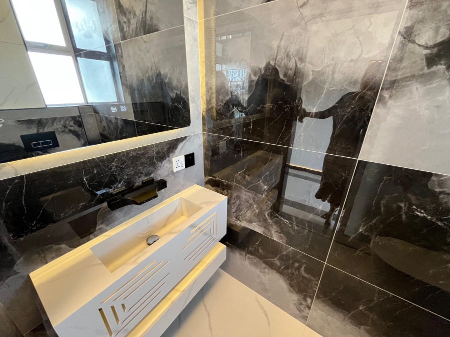 4 Bedroom Property for Sale in Sandown Western Cape